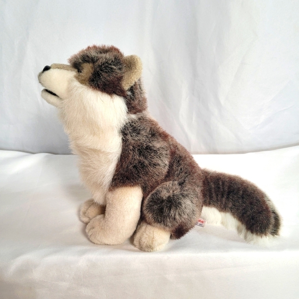 Aurora World Howlin Stuffed Timber Wolf Plush Works Howls